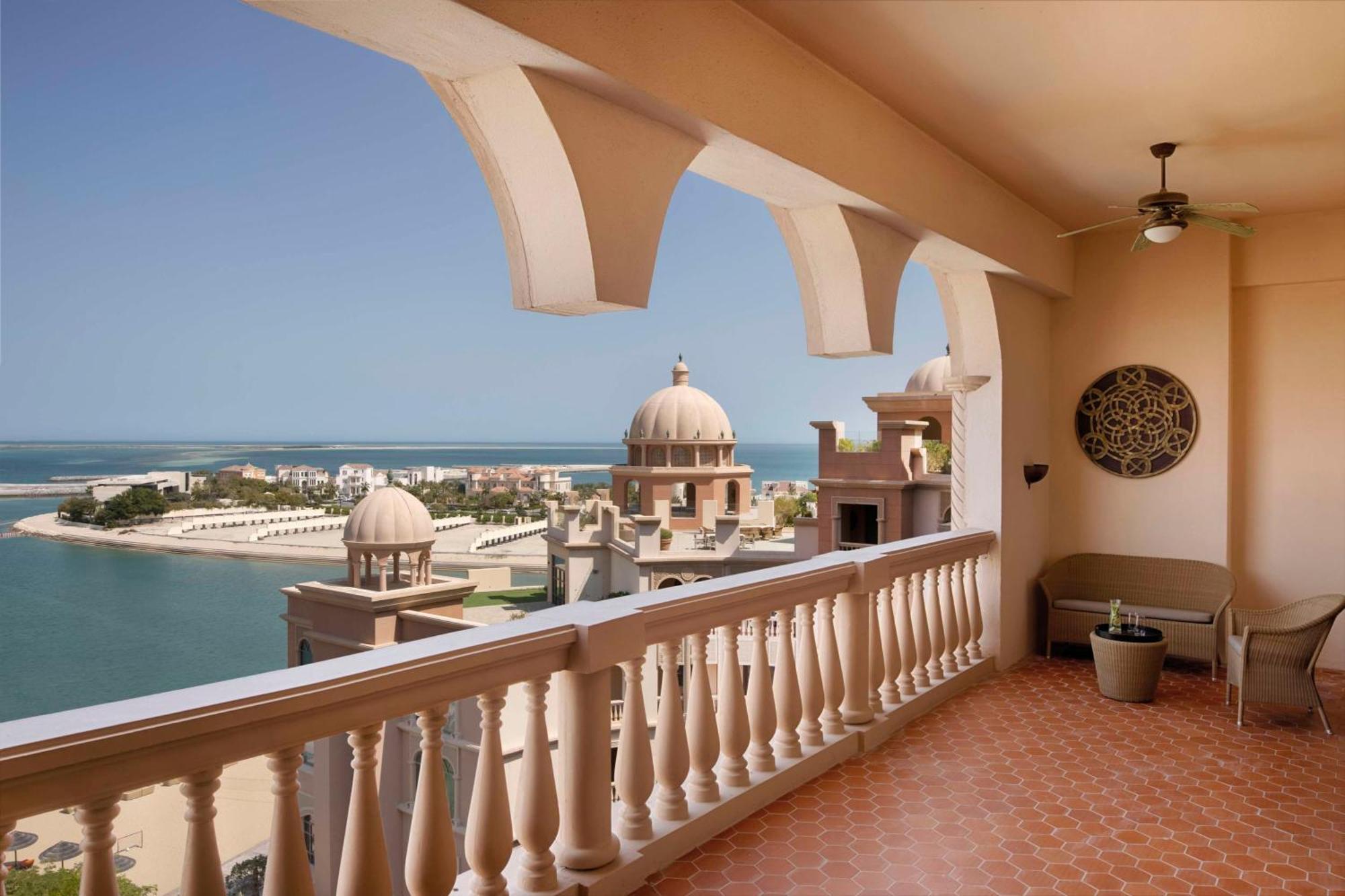 Grand Deluxe Suite
